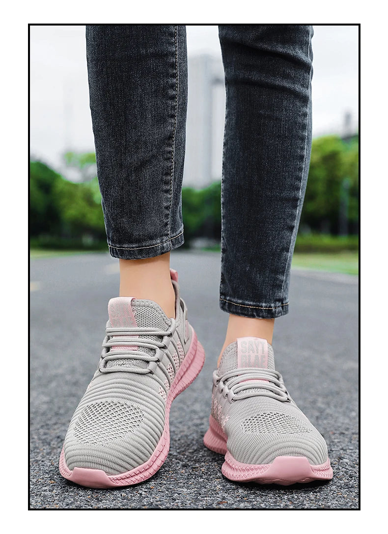 Women's work safety shoes are anti smashing, anti piercing, anti slip, wear-resistant, and outdoor fashionable sports shoes