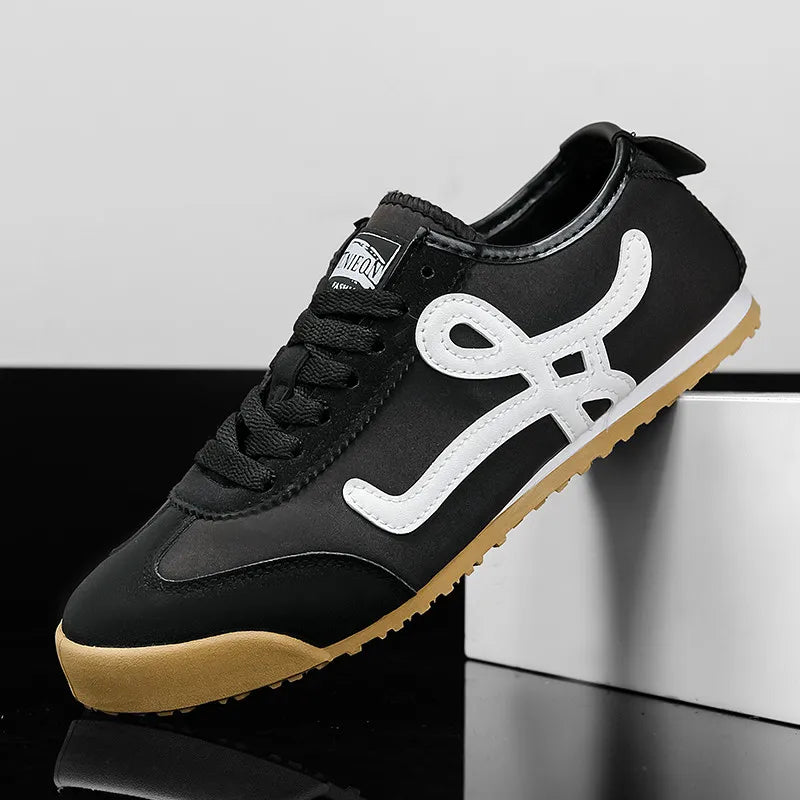 White Red Summer Athletic Shoes for Men Women Comfort Flat Men Running Shoes Retro Jogging Shoes Trainers Men zapatillas hombre