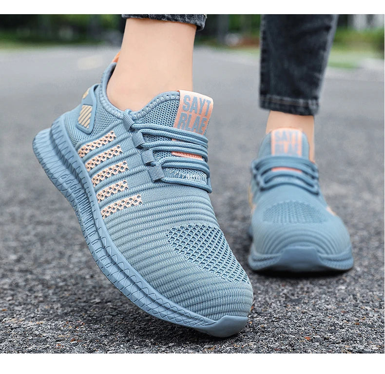 Women's work safety shoes are anti smashing, anti piercing, anti slip, wear-resistant, and outdoor fashionable sports shoes