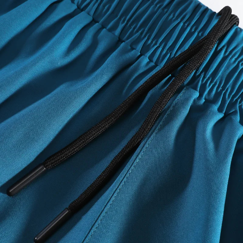 Men Sports Shorts Outdoor Zipper Pocket Joggers Running Shorts Mesh Quick Dry Training Fitness Five Pants Breathable Gym Shorts