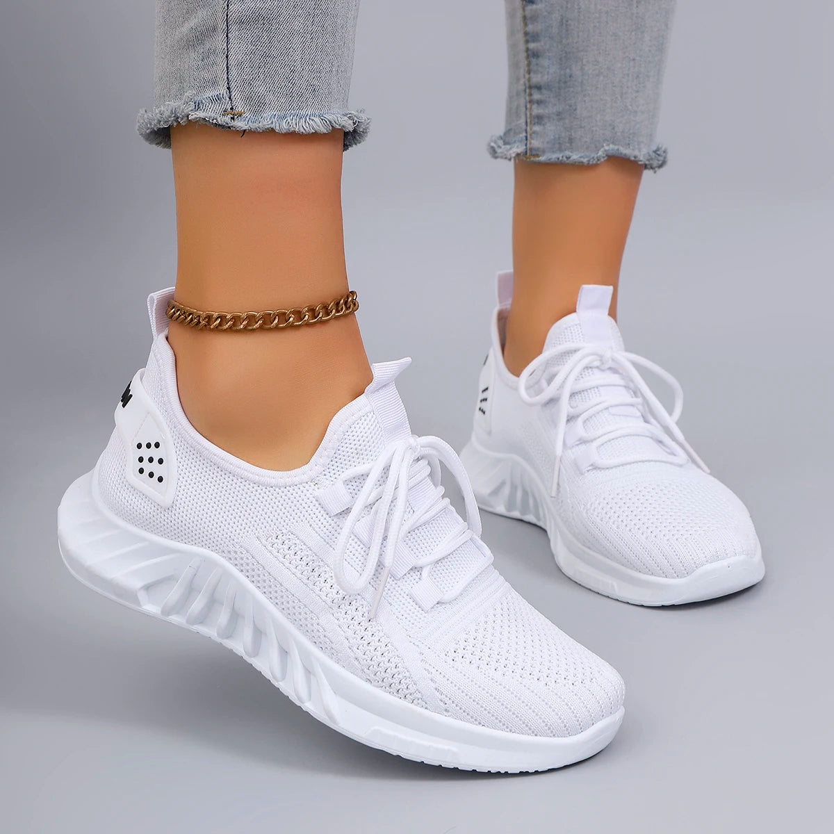 Spring and Autumn New Women's Casual Lace up Comfortable, Breathable, Lightweight and Wear-Resistant Sports Shoes