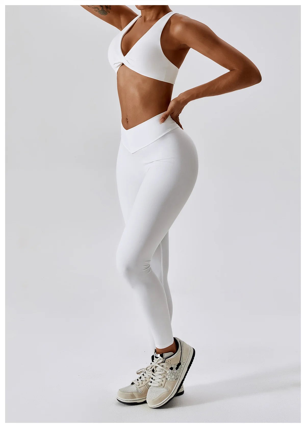 White Yoga Sets Women Sexy Beauty Back Bra High Waist Leggings Suit Comfort Soild Fitness Running Sport Sets Breathabe Sportwear
