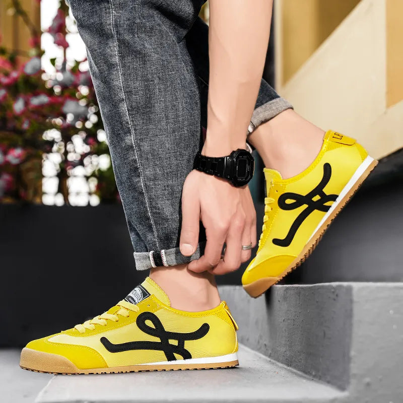 White Red Summer Athletic Shoes for Men Women Comfort Flat Men Running Shoes Retro Jogging Shoes Trainers Men zapatillas hombre